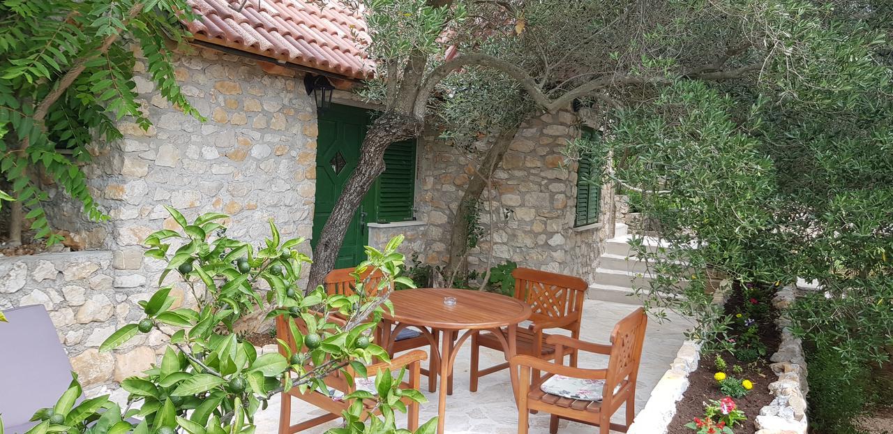 Apartments Vile Holiday Živogošće Exterior foto